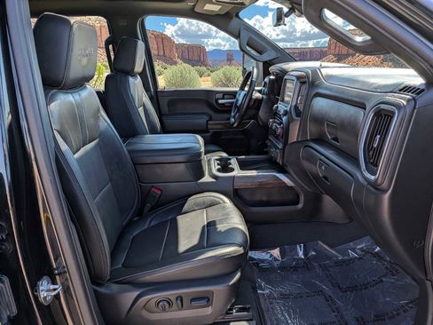 Used 2023 Chevrolet Silverado 3500 High Country w/ Z71 Off-Road Package AWD/4WD image 17