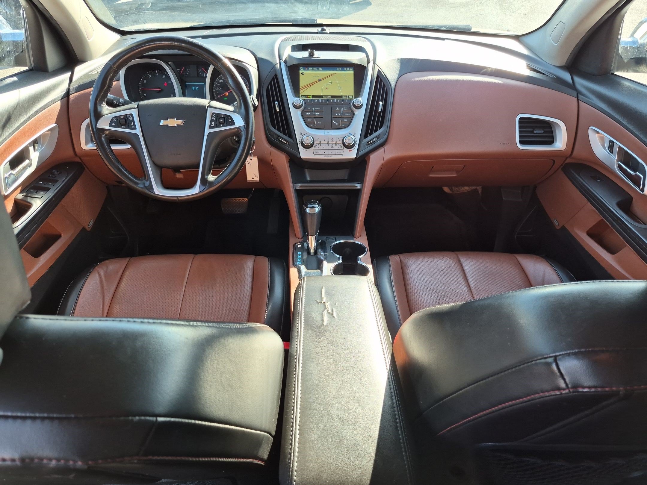 Used 2016 Chevrolet Equinox LTZ w/ Enhanced Convenience Package FWD image 27