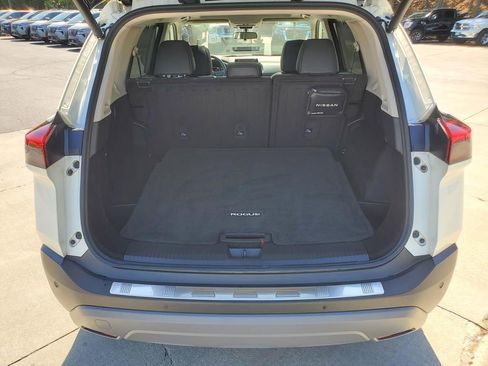 Certified 2023 Nissan Rogue SV w/ SV Premium B Package image 13