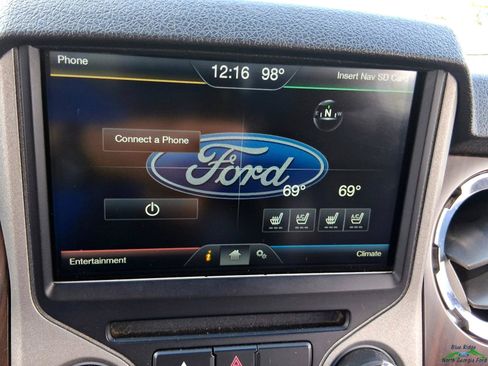 Used 2016 Ford F350 Lariat w/ Lariat Ultimate Package AWD/4WD image 19