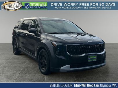 Used 2025 Kia Carnival