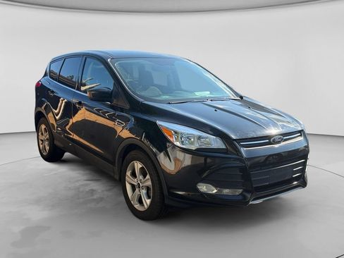 Used 2016 Ford Escape SE FWD image 1