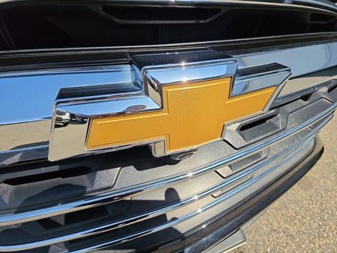 Used 2024 Chevrolet Traverse LT w/ Enhanced Driving Package image 37