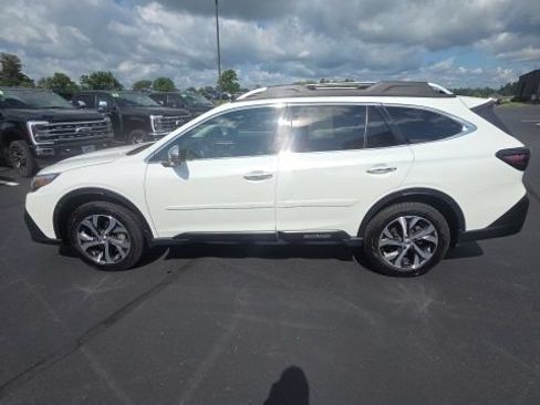 Used 2022 Subaru Outback Touring w/ Popular Package #2 AWD/4WD image 11