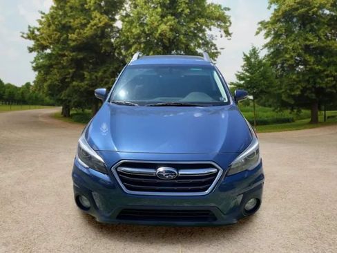Used 2019 Subaru Outback 2.5i Limited w/ Popular Package #2 AWD/4WD image 3