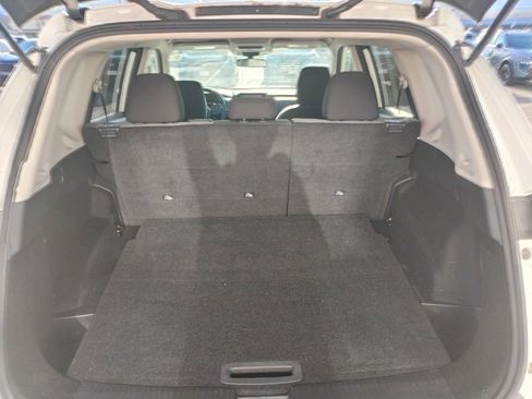 Used 2021 Nissan Rogue S image 9