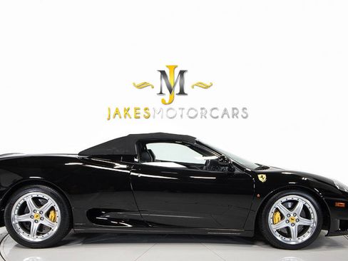 Used 2005 Ferrari 360 Spider image 13