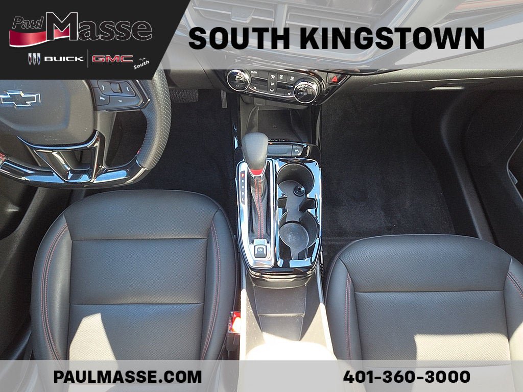 Used 2024 Chevrolet Trax RS w/ Sunroof Package FWD image 23