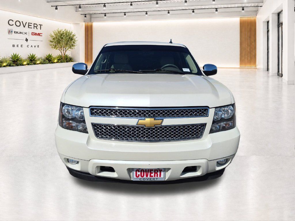 Used 2013 Chevrolet Tahoe LTZ RWD image 3