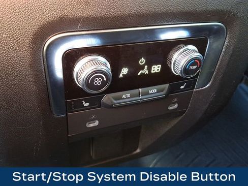 Used 2022 GMC Yukon XL AT4 image 14