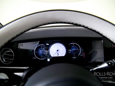 Used 2024 Rolls-Royce Spectre w/ Spectre Launch Package image 14