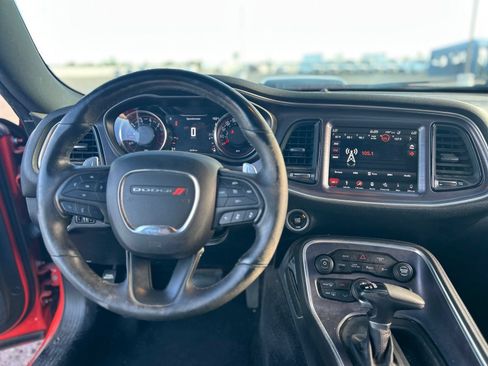 Used 2018 Dodge Challenger R/T Scat Pack RWD image 16