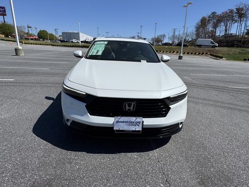 New 2025 Honda Accord EX-L image 5