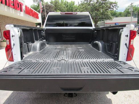 Used 2025 Chevrolet Silverado 2500 LT w/ Convenience Package AWD/4WD image 15