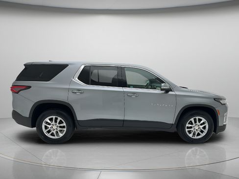 Used 2023 Chevrolet Traverse LS w/ Safety Package AWD/4WD image 6