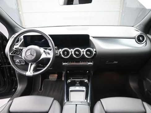 Certified 2025 Mercedes-Benz GLA 250 image 27
