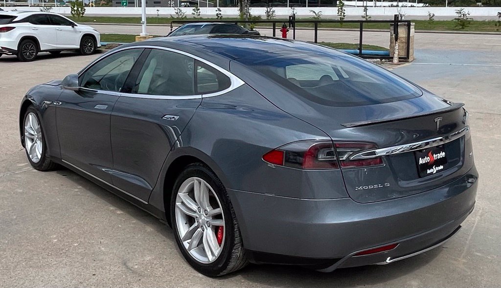 Used 2014 Tesla Model S 85 RWD image 3