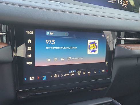 New 2025 Lincoln Navigator Black Label image 26