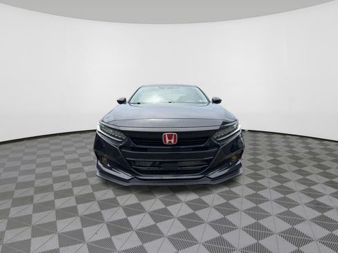 Used 2021 Honda Accord Touring image 2