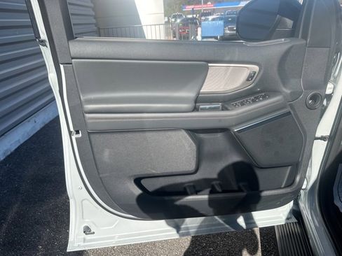 New 2025 Ford Expedition Max Active image 11