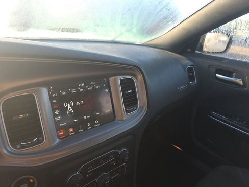 Used 2023 Dodge Charger SXT RWD image 8