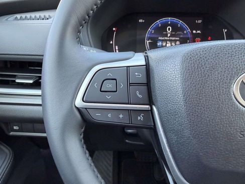 Certified 2025 Toyota Grand Highlander AWD image 9