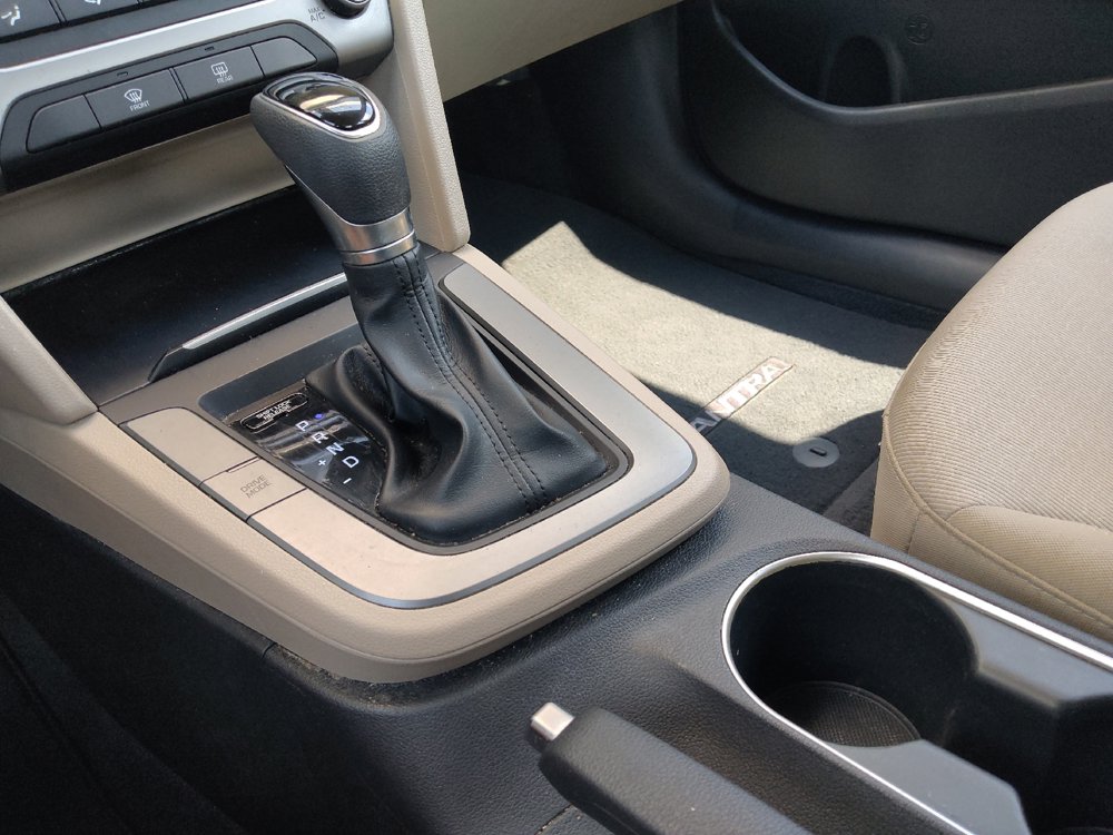 Used 2018 Hyundai Elantra SEL FWD image 26