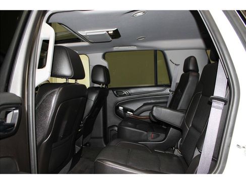 Used 2016 GMC Yukon SLT w/ Open Road Package image 12