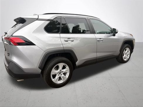 Used 2021 Toyota RAV4 XLE w/ XLE Grade Weather Package AWD/4WD image 6