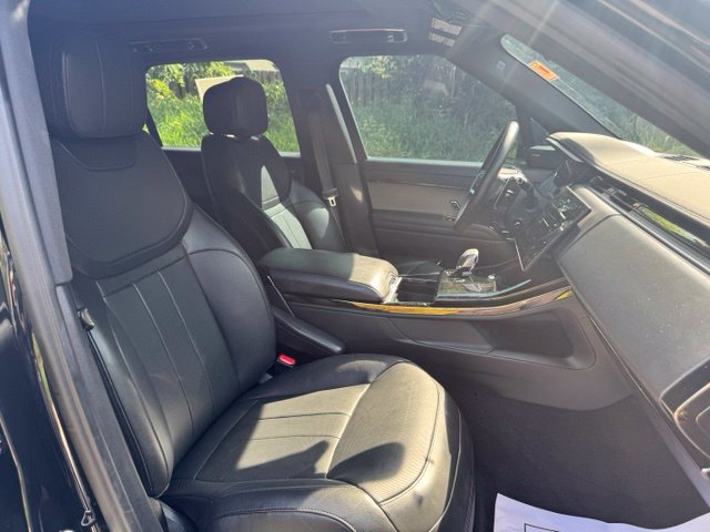 Used 2025 Land Rover Range Rover Sport SE AWD/4WD image 20