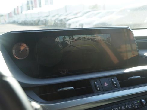 Used 2019 Lexus ES 350 Premium image 12