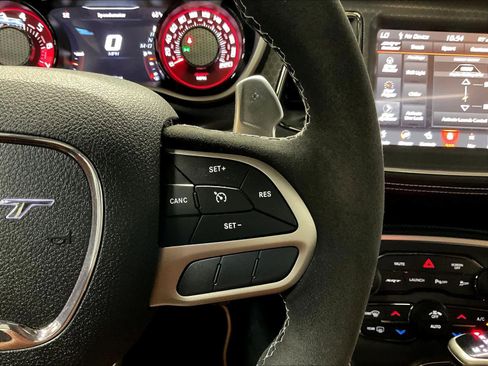 Used 2023 Dodge Challenger SRT Hellcat image 21