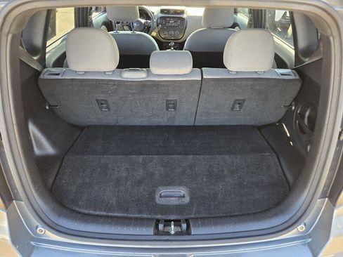 Used 2017 Kia Soul FWD image 14