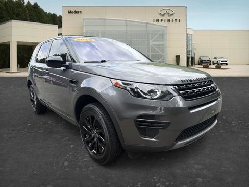 Used 2019 Land Rover Discovery Sport SE AWD/4WD image 3