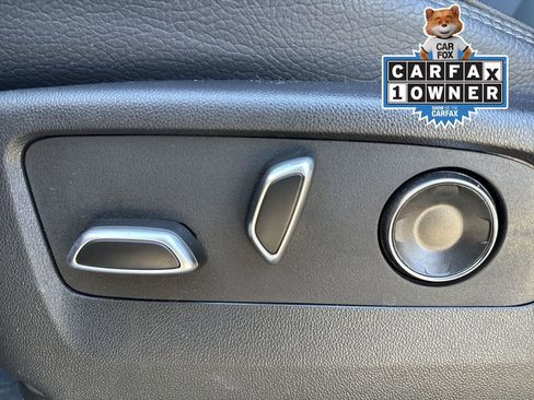 Used 2025 GMC Yukon Denali image 12