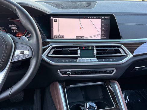 Used 2021 BMW X6 xDrive40i w/ Premium Package image 34