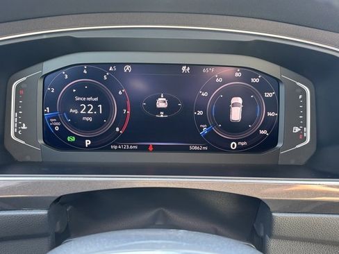 Used 2019 Volkswagen Tiguan SEL w/ 3rd Row Seat Package image 23