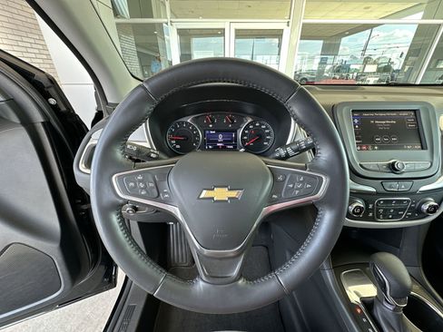 Used 2022 Chevrolet Equinox LT FWD image 12