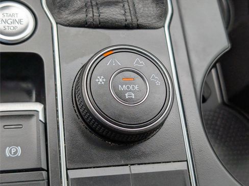 Used 2019 Volkswagen Atlas SE w/ Panoramic Sunroof Package AWD/4WD image 27