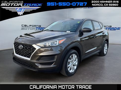 Used 2020 Hyundai Tucson SE image 1