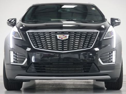 Used 2023 Cadillac XT5 Premium Luxury AWD/4WD image 2