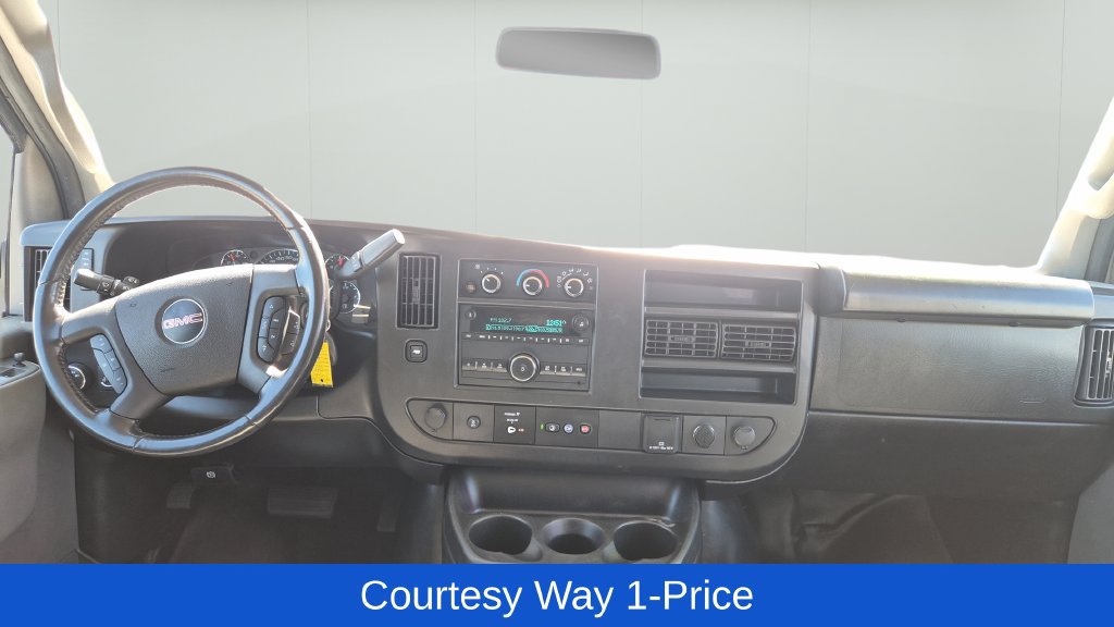 Used 2022 GMC Savana 3500 LS RWD image 13