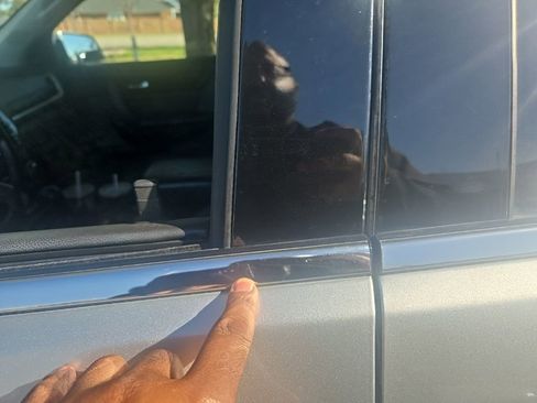 Used 2014 Chevrolet Traverse LT image 15