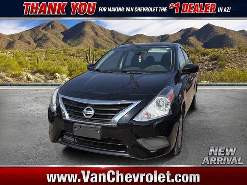 Used 2019 Nissan Versa SV FWD image 1