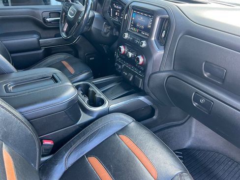 Used 2020 GMC Sierra 2500 AT4 w/ AT4 Premium Package AWD/4WD image 16