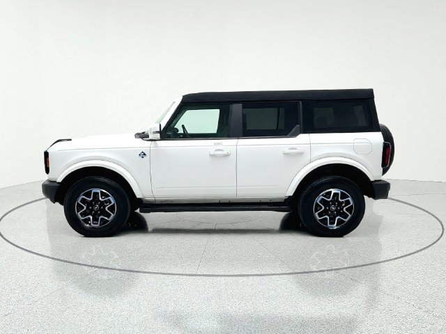 Used 2023 Ford Bronco Outer Banks AWD/4WD image 3