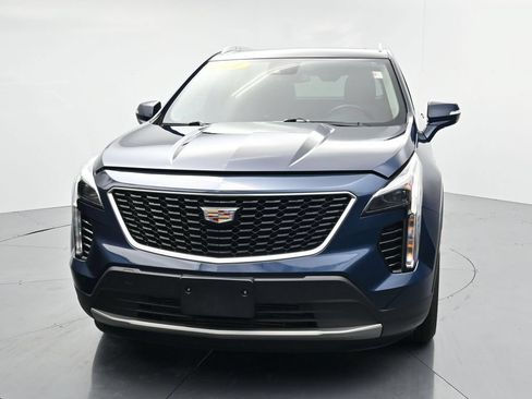 Used 2021 Cadillac XT4 Premium Luxury AWD/4WD image 3