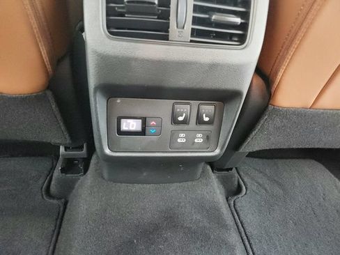 Used 2026 Nissan Rogue Platinum w/ Platinum Premium Package AWD/4WD image 36