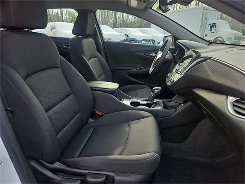 Certified 2024 Chevrolet Malibu LT image 27