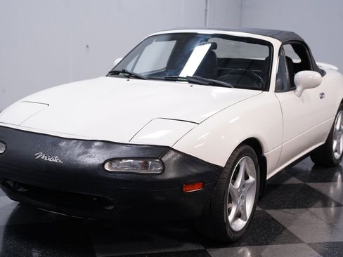 Used 1994 MAZDA MX-5 Miata image 16
